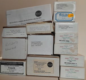 HO Scale Craftsman Car Kits (1 structure)