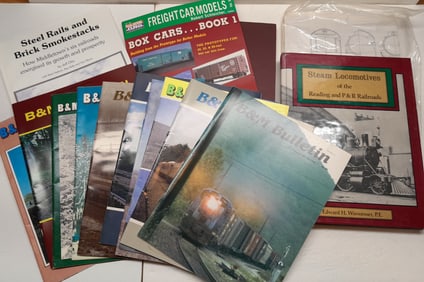 Books & B&M Bulletins - Rdg Locomotives, Proto Boxcars