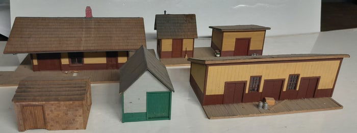 O Scale Structures from On2 Layout (6) Alna Depot