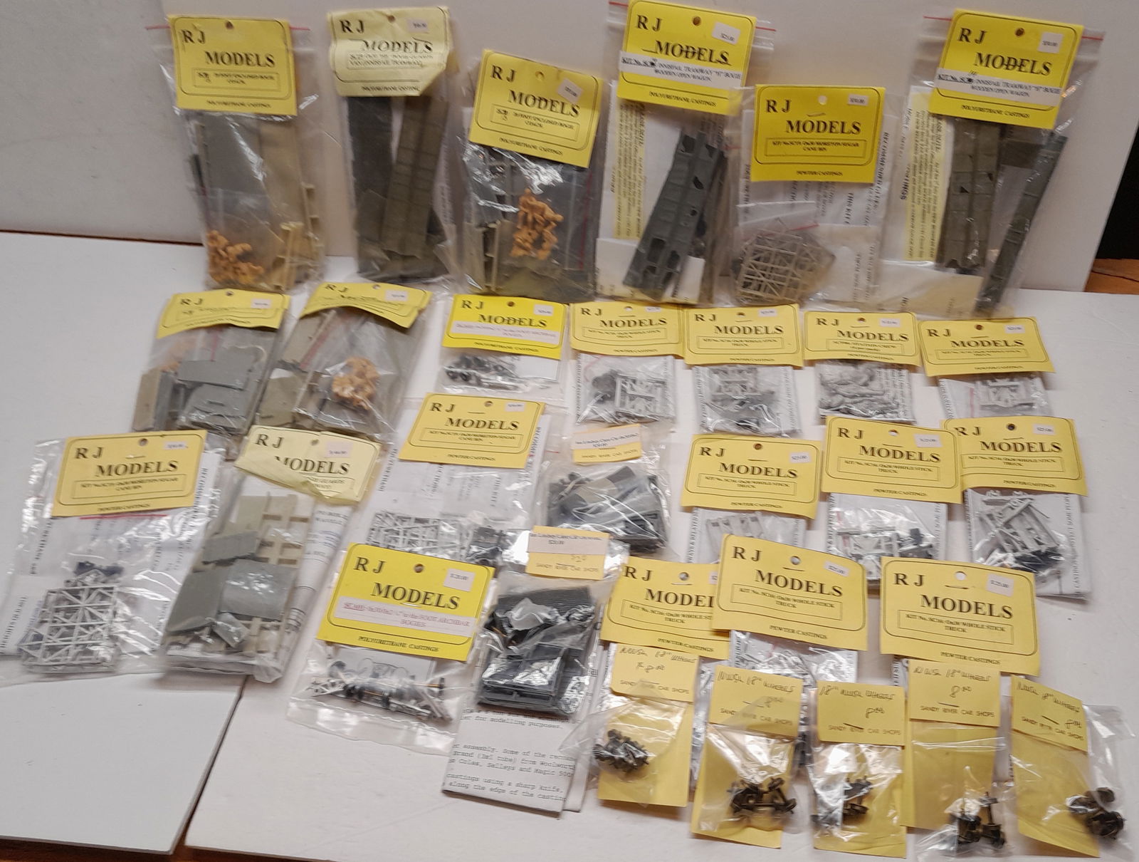 On30 / On3 /On2 Car Kits by RJ (25 + 5) (1 of 2)