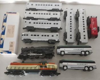 Lionel O Gauge loose Santa Fe Passenger Cars + GN RS-3 Loco