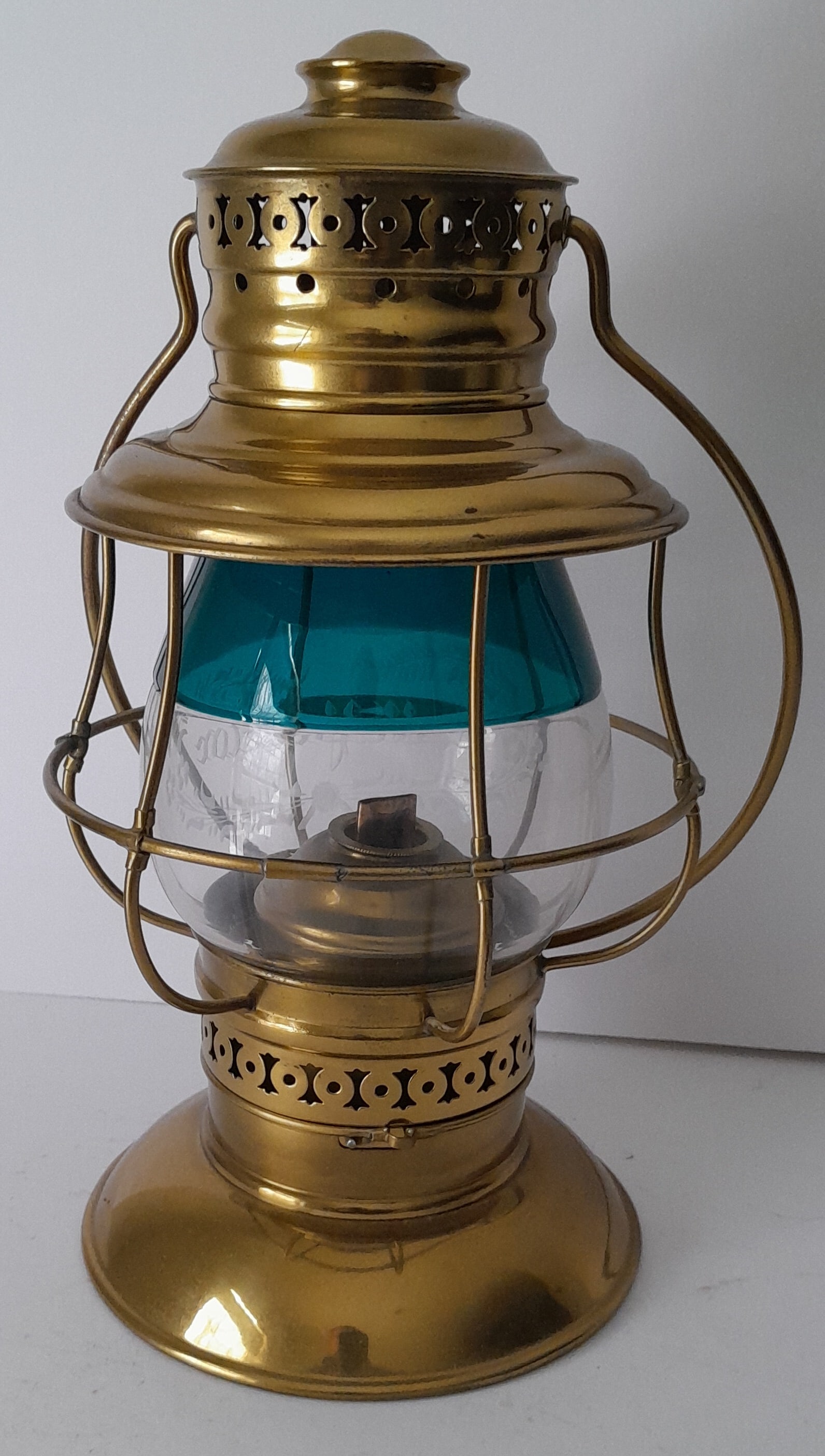 Brass Presentation Lantern #39 to "C. M. Proctor" Green/Clear (1 of 9)