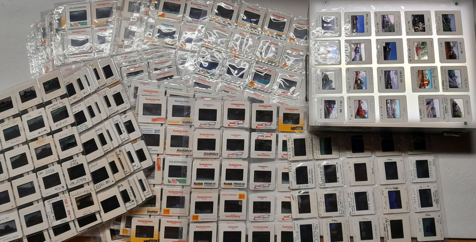 800 Color Slides: Trains, Diesel Locomotives & more (1 of 2)