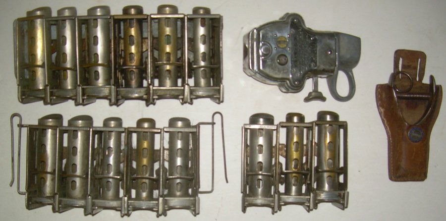 5 Street Railway Items: Speed Changers, more: 3 speed changers: a) Johnson Fare Box 6-tube, b) Johnson 5-tube, c) Johnson 3-tube; Money Meter Inc. Coin/Fare Counter #10927, Ticket punch in leather pouch with union pin. All are Very Good or better