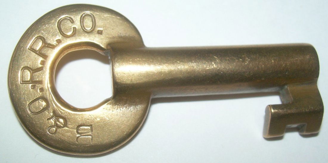Baltimore & Ohio RR Co. Brass Switch Key: Baltimore & Ohio Railroad - Slaymaker straight line hallmark with a 6 digit serial number of "132627" and an "S" on the reverse. Shiny.