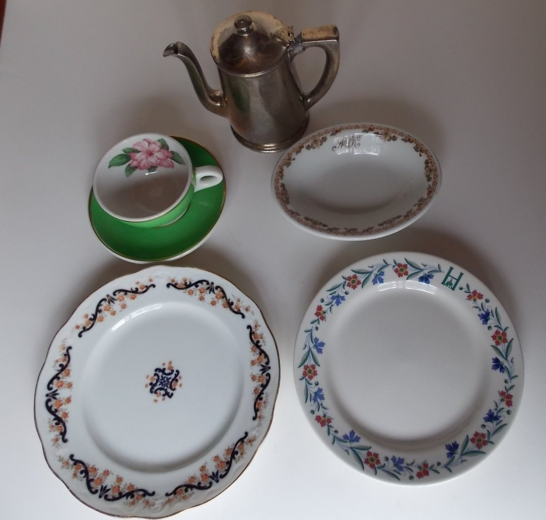 N&W, Greenbrier, Sweetbrier, Homestead – Group 5: This group of dining items comes from various Railroads, Railroad owned Hotels: (1) Norfolk & Western “Cavalier” pattern oval dish made by Lamberton (2) B&O Sweetbriar plate, (3,4) C&O Greenbrier 