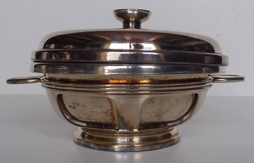 Union Pacific Railroad 5 Piece Silver Supreme Set: This is a 5 piece silver plated “Supreme” set made for the Union Pacific Railroad. It has the UPRR marking in several places. It also has a UP “Winged Streamliner” logo on the rim. The date co