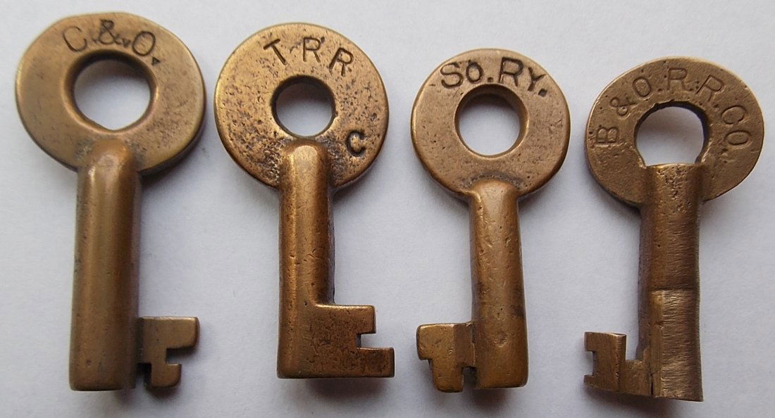 Railroad Switch Keys: C&O TRR Sou B&O: A group of 4 brass switch keys: (1) Chesapeake & Ohio – A3809 and Adlake on reverse (2) TRR “C” - nothing on reverse (3) Southern Railway – nothing on reverse (4) Baltimore & Ohio – Slaymake