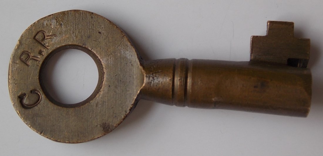 C RR Climax Hallmark Brass Switch Key (1 of 2)