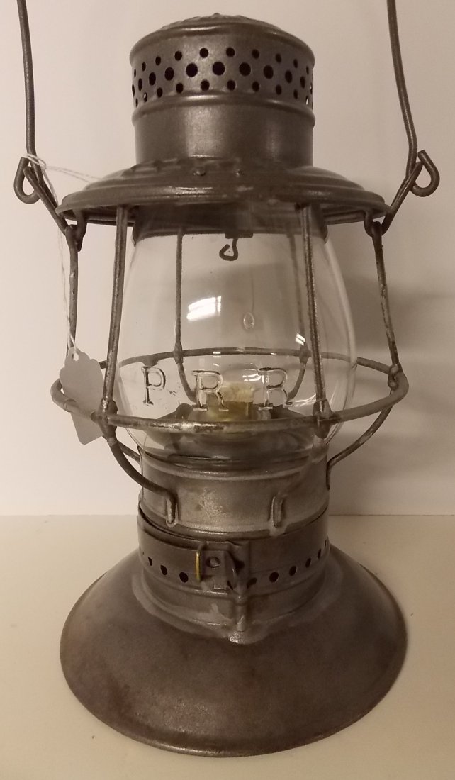 Pennsylvania Railroad A&W Bellbottom Lantern CC (1 of 6)