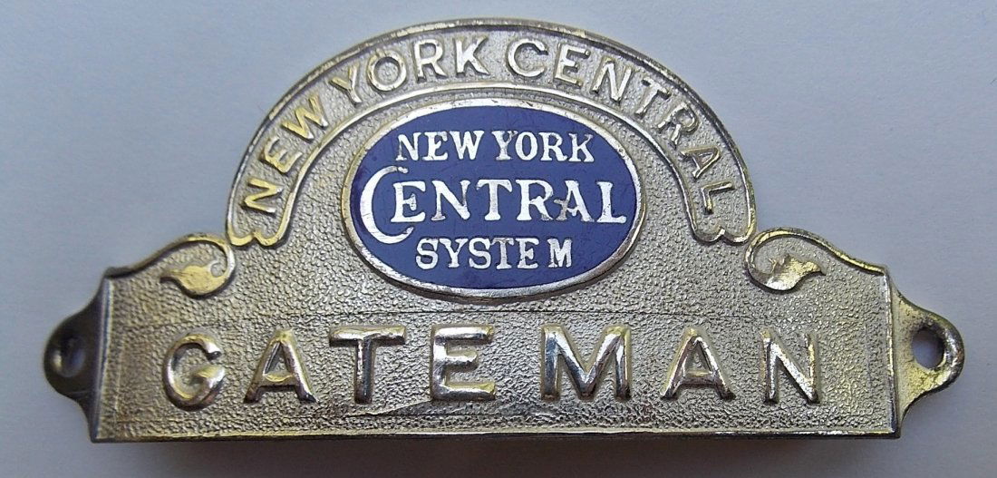 New York Central System Gateman Hat Badge (1 of 2)