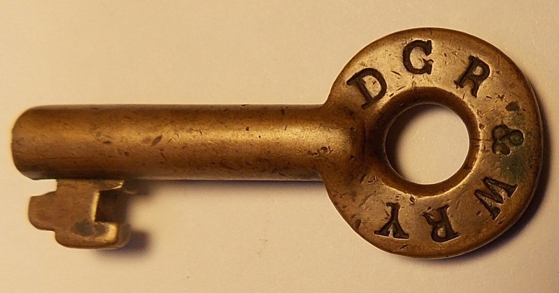 Detroit Grand Rapids & Western Switch Key (1 of 2)