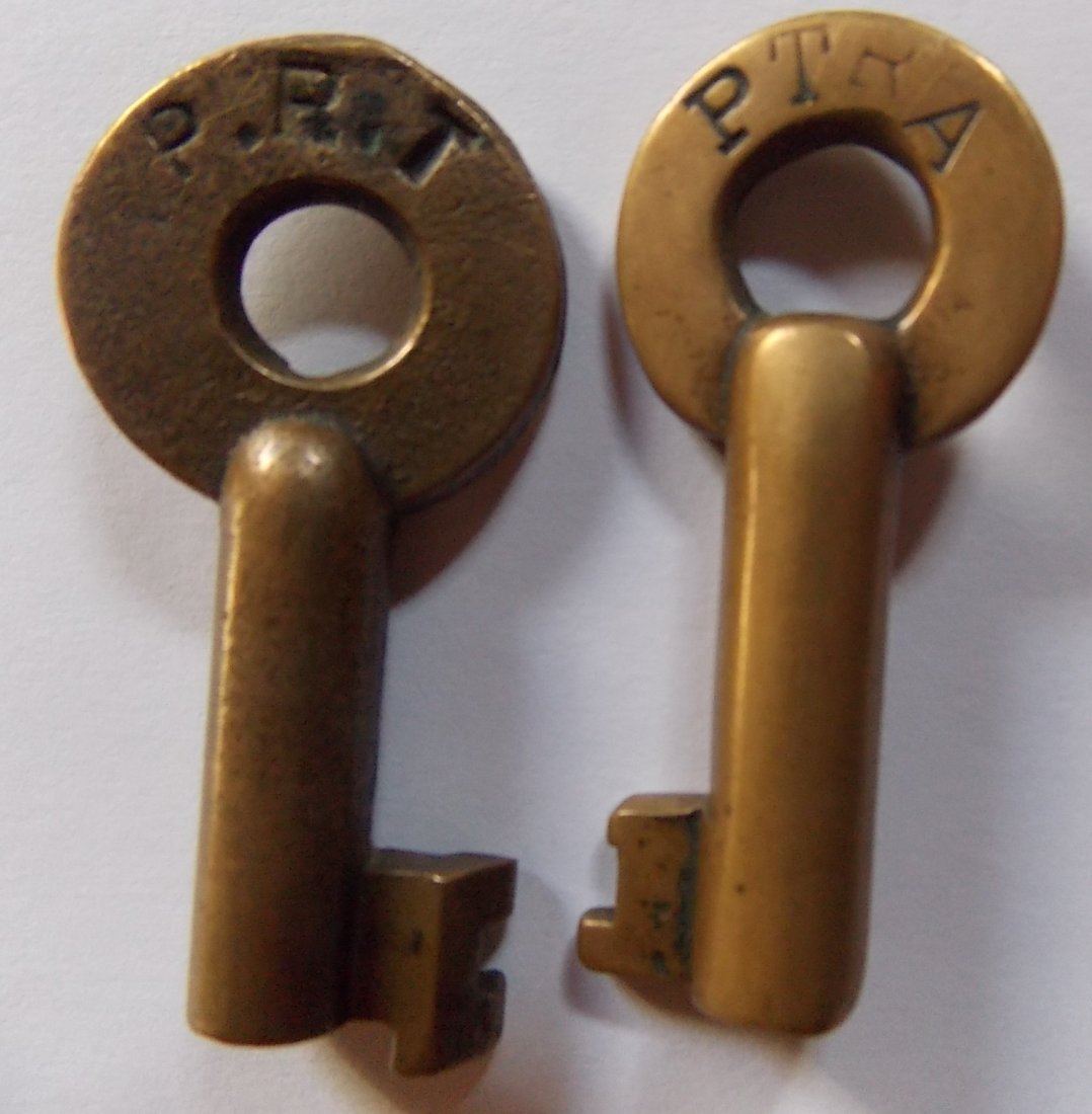 Transit Trolley Switch Keys (2) (1 of 2)