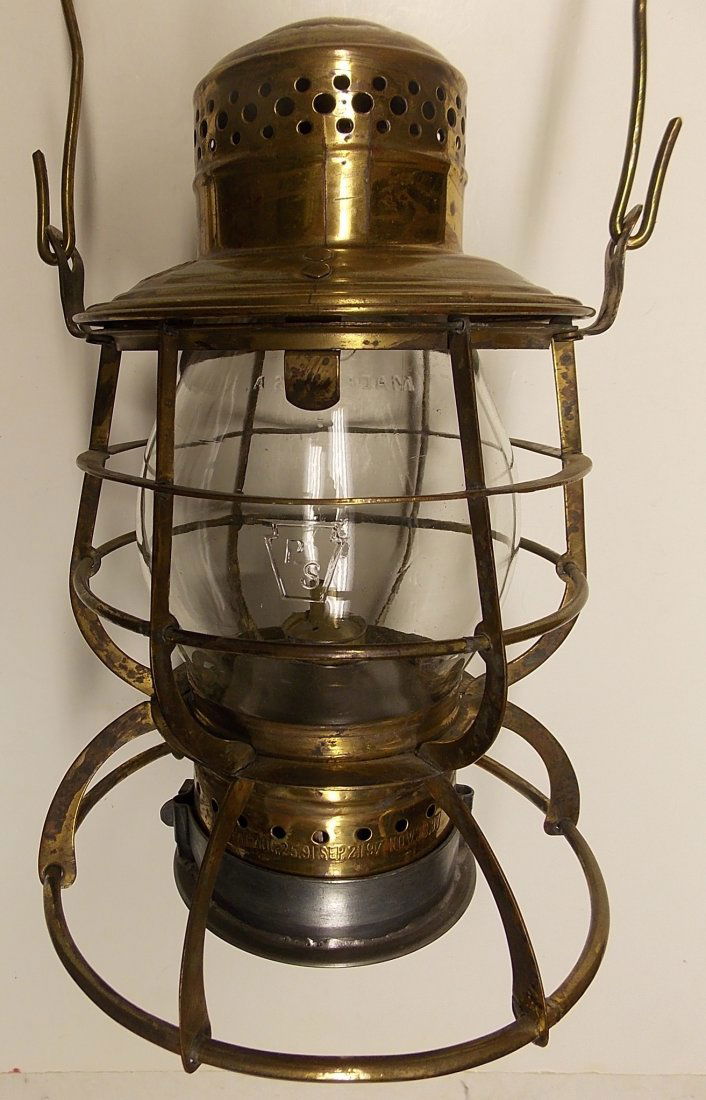 Brass Armspear Lantern for BISHOP (1 of 8)