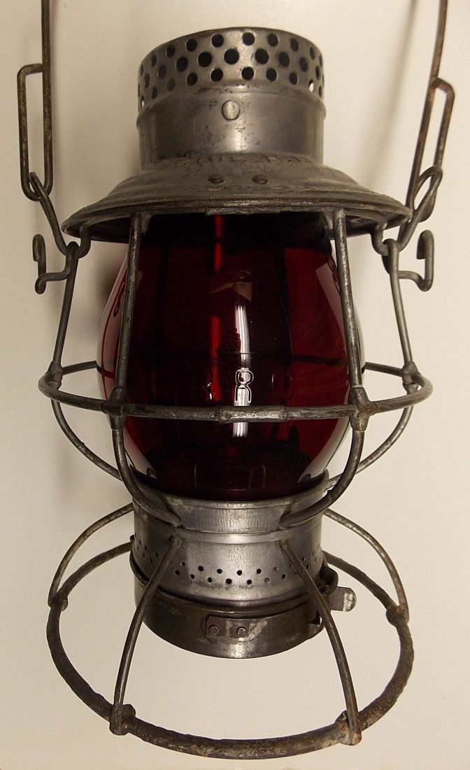 Erie Railroad Lantern - Twist Off & Red Cast (1 of 7)