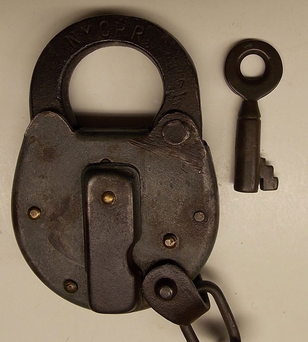 New York Central Special Purpose Lock & Key (1 of 2)