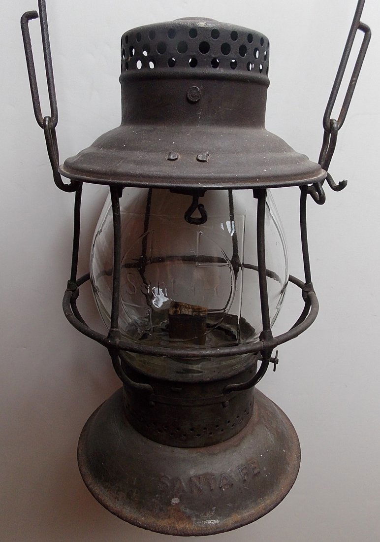 Santa Fe Railway Bellbottom Lantern Logo Cast Globe (1 of 7)