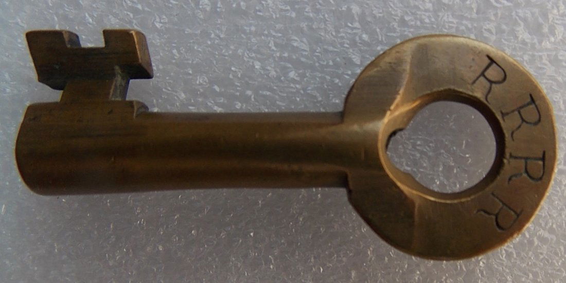 Raritan River Railroad Brass Switch Key (1 of 2)