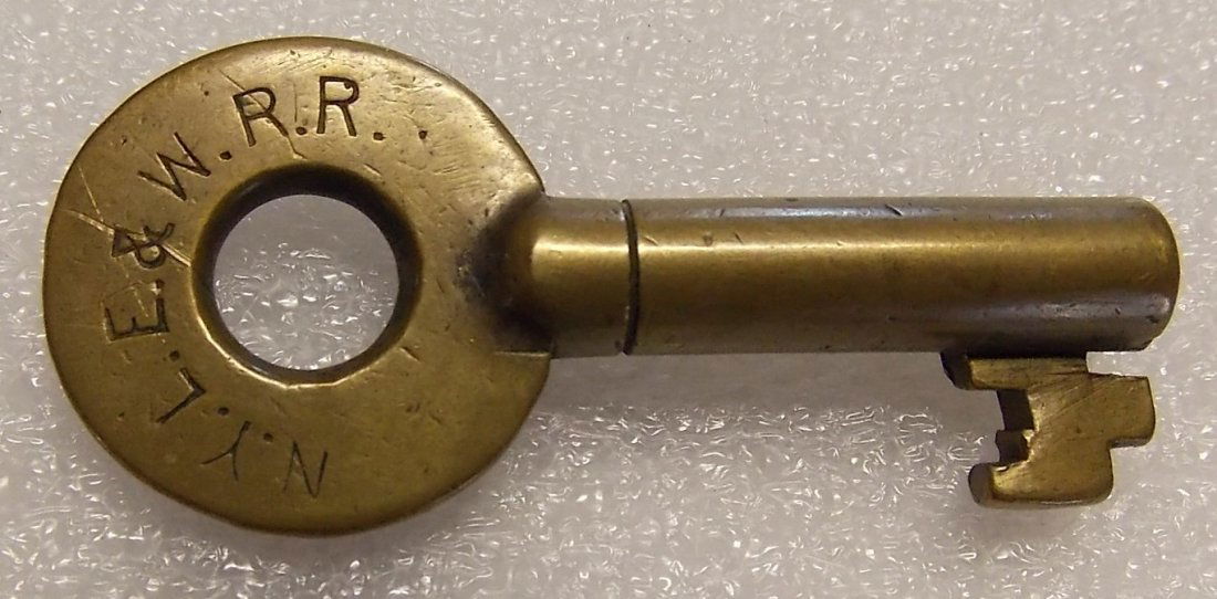 New York Lake Erie & Western Switch Key (1 of 2)