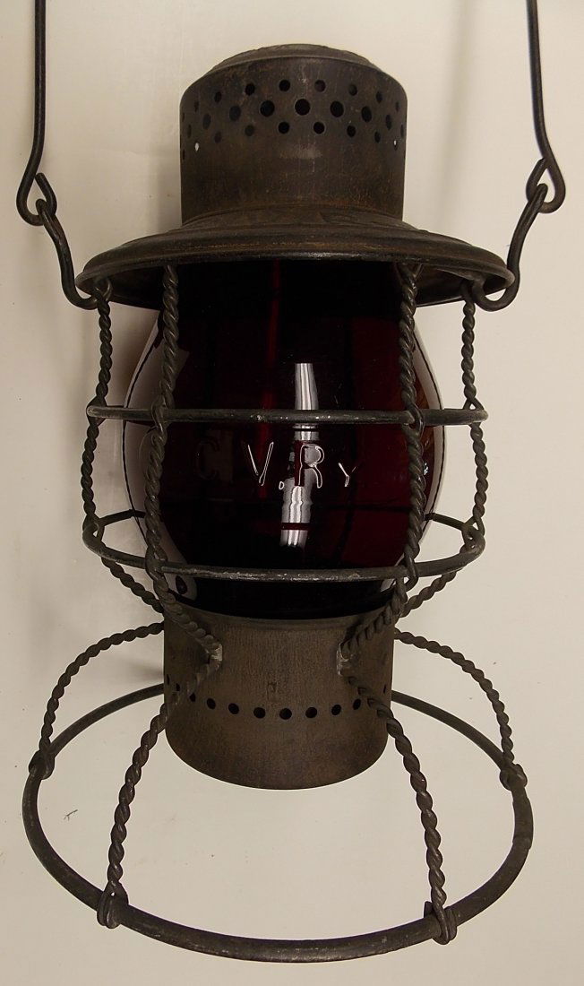 Central Vermont Defiance Lantern Red Cast Globe (1 of 6)