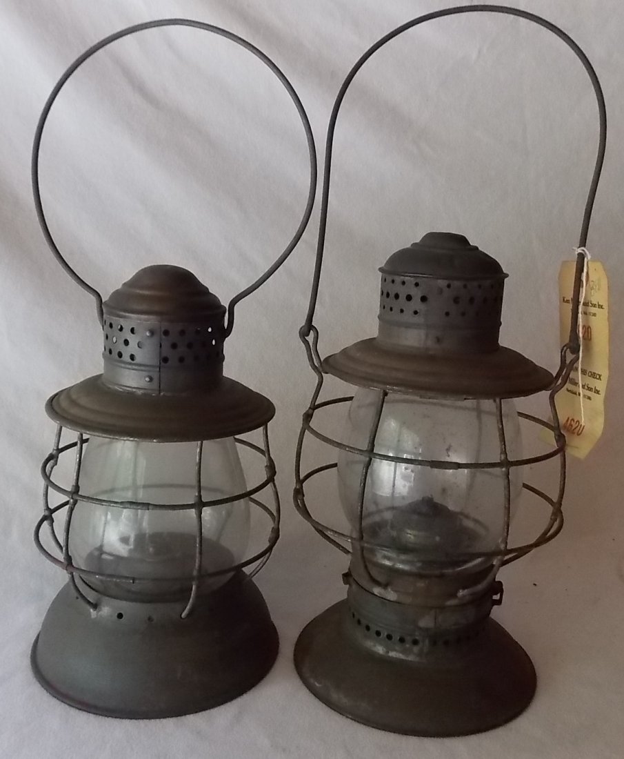 2 Brasstop Bellbottom Railroad Lanterns (1 of 3)
