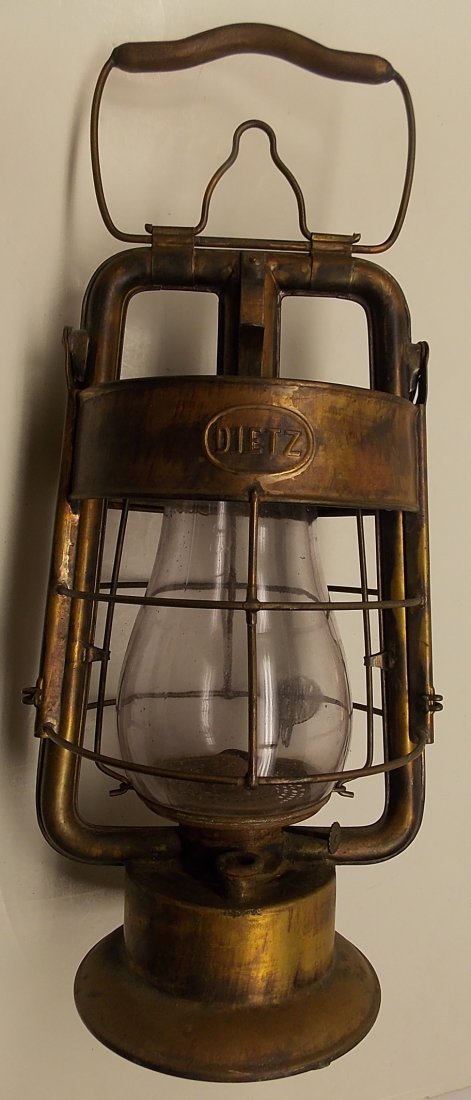 Dietz Fire King Brass Lantern (1 of 7)