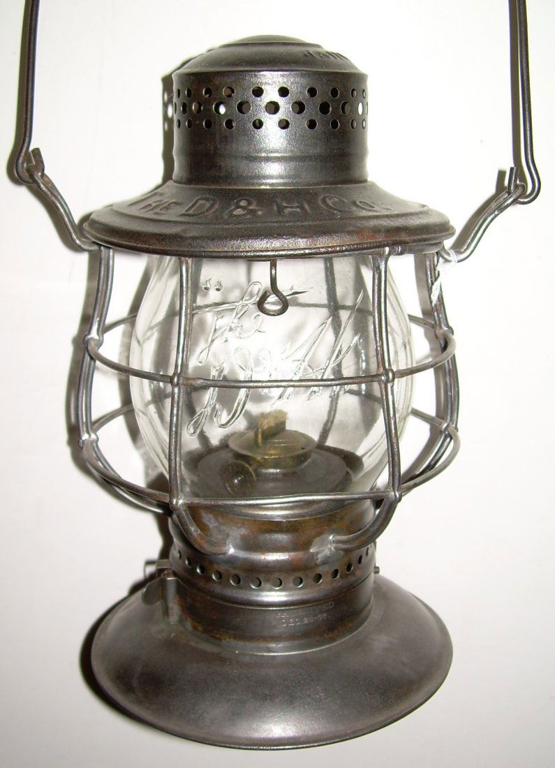 Delaware & Hudson Bellbottom Lantern Logo Globe (1 of 8)