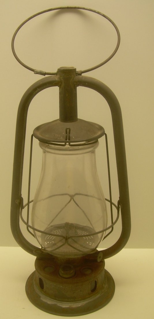 Winfield Barn Lamp 1890 Glass Fount with Windows (1 of 5)
