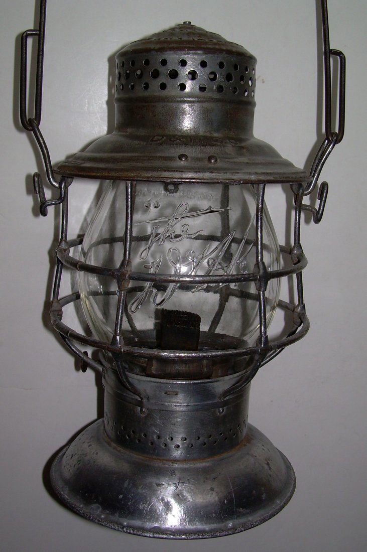 Delaware & Hudson Co Bellbottom Lantern CC Globe (1 of 6)