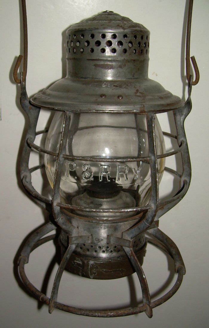 Philadelphia & Reading Railway Lantern (1 of 6)