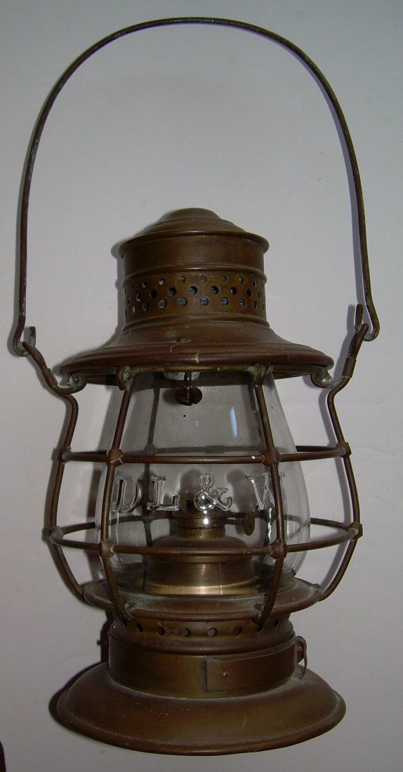 Porter & Sons Brass Lantern DL&W 6" Cast Globe (1 of 6)