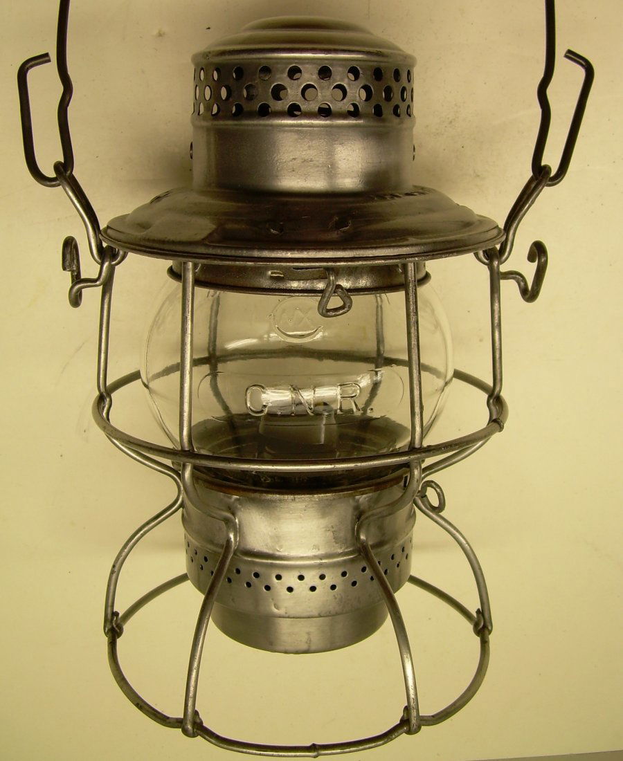 Canadian National Railway Kero Lantern Cast Globe (1 of 6)