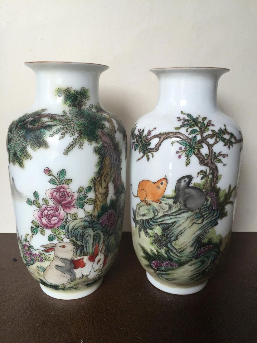 2 porcelain vase (1 of 3)