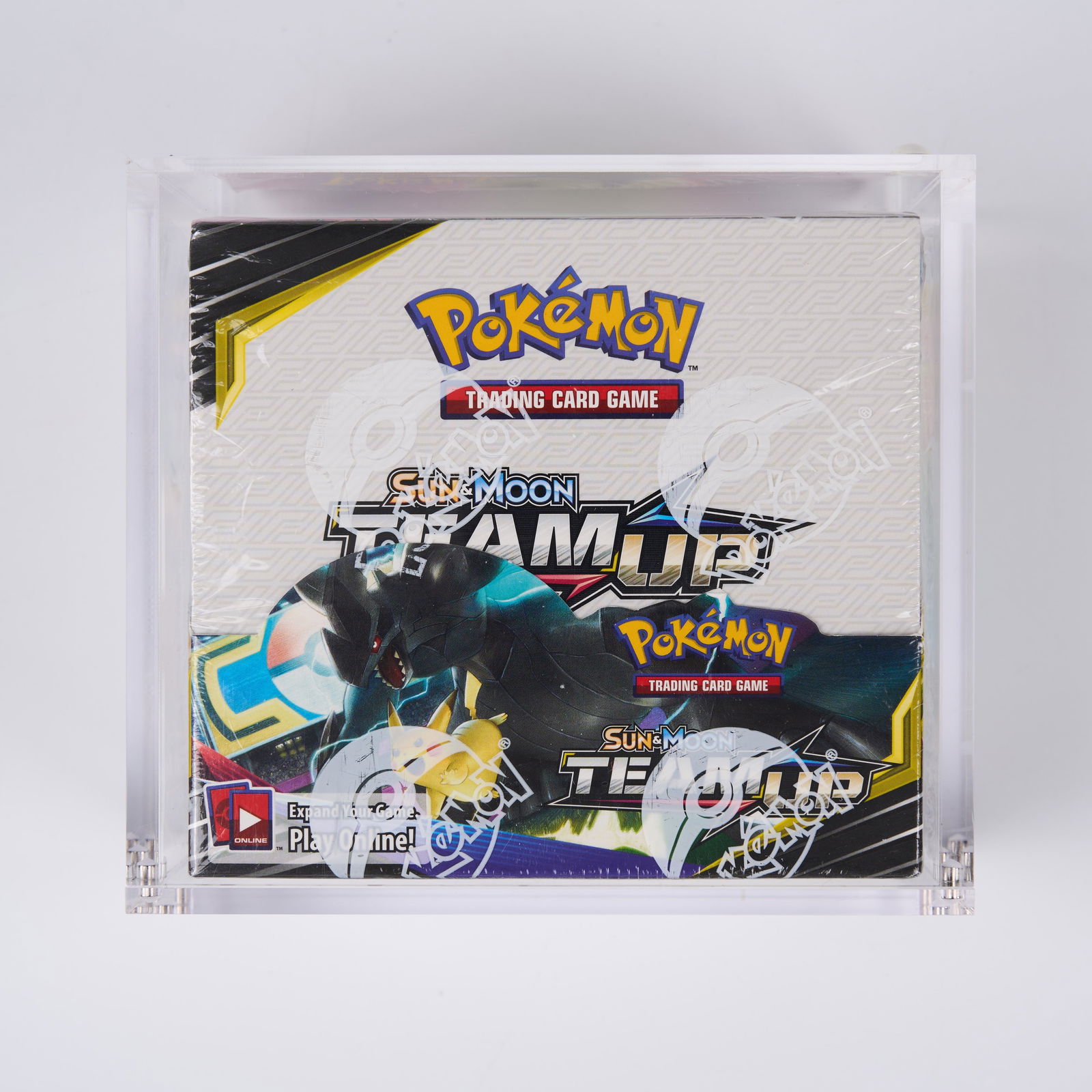 Team Up Sealed Booster Box - 2019 Sun & Moon: Team was the ninth set in the Sun and Moon era and the first set to introduce Tag Team Pokemon, something dominated the metagame after its introduction while simultaneously being a massive hit with th