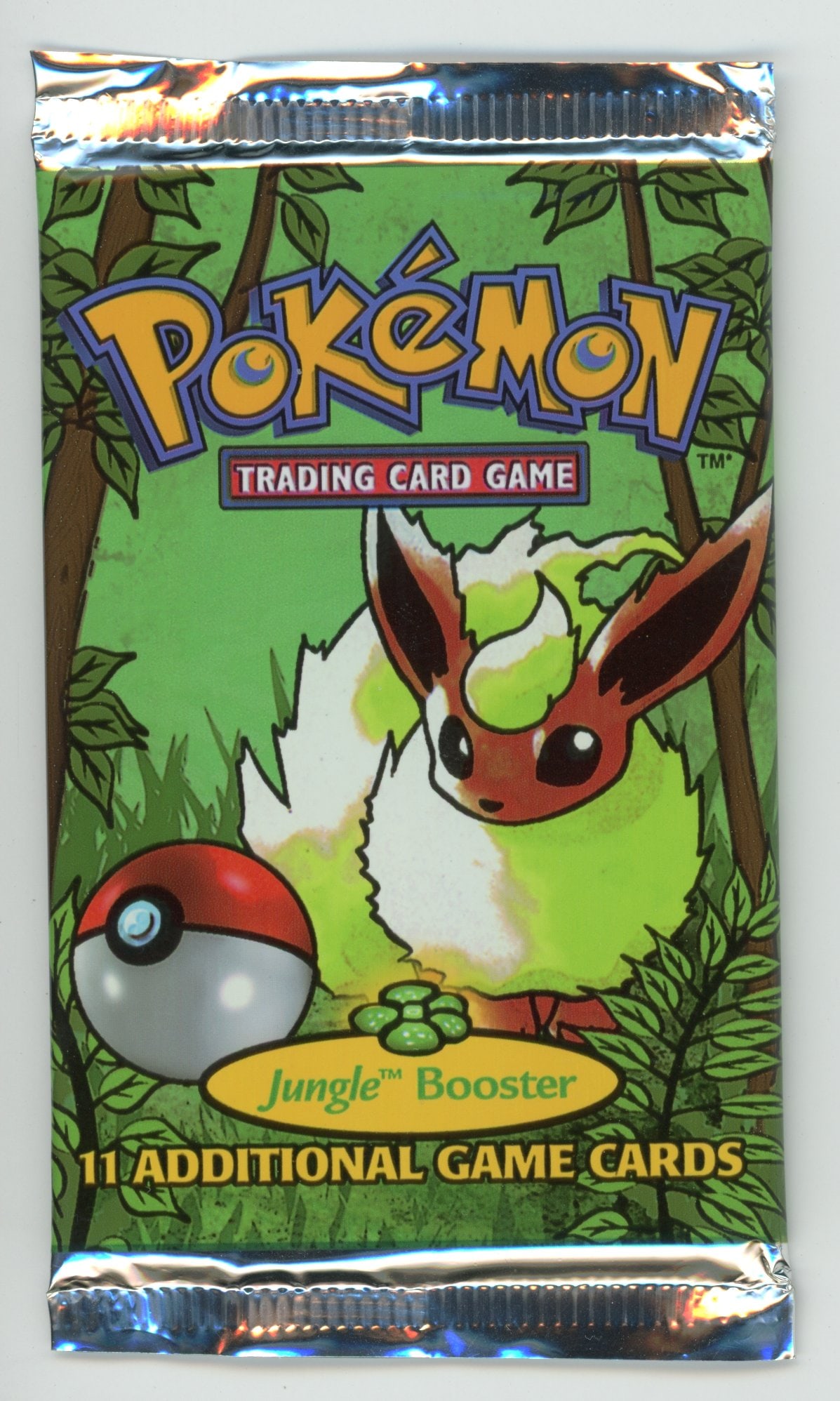 Jungle Booster Pack (Flareon) - VARIENT Unweighed: This Jungle booster pack features artwork of Flareon. This booster is a varient version, shown as such for: a stronger saturation of colours on both sides, and a straight-box WotC logo rather than