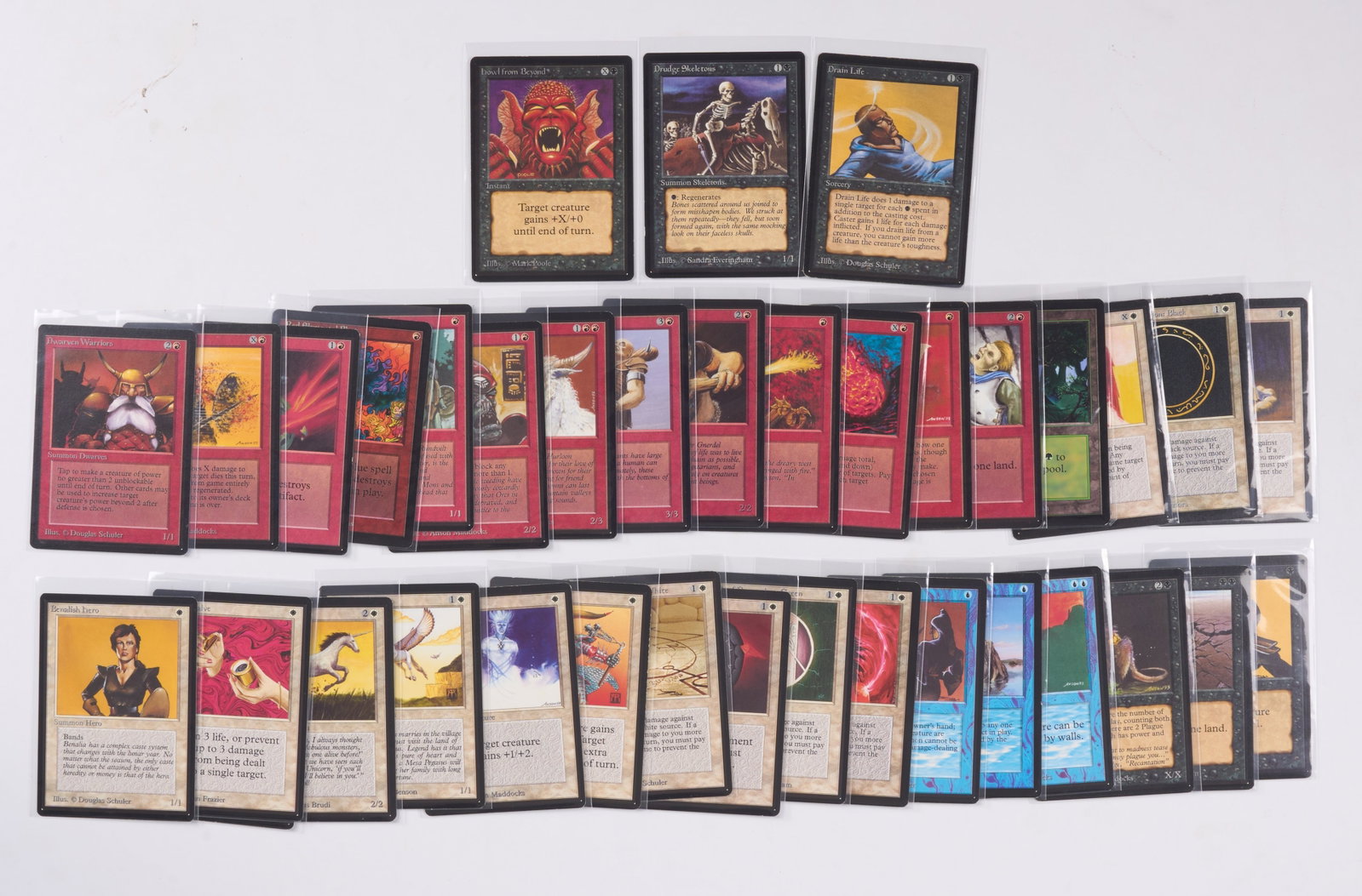 Beta - Collection (x36 Cards): This lot features x36 cards from the Limited Edition Beta printing of Magic's very first set, released on October 4th 1993. This ultra collectable set is extremely hard to find, especially in decent c