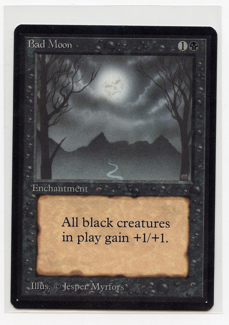 Bad Moon - Beta (EX): Bad Moon from Limited Edition Beta in Excellent condition, with only minor border wear and surface marks. Very light bend on bottom right corner.