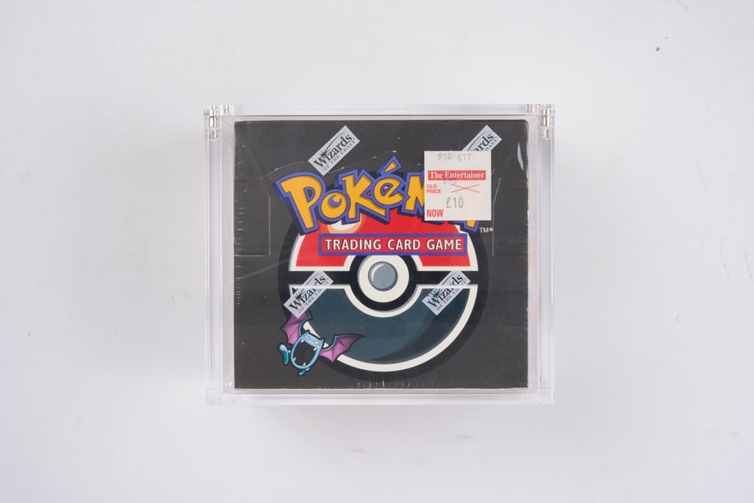 Pokémon Unlimited Team Rocket Sealed Booster Box 2000: The Team Rocket expansion was the fifth Pokémon TCG set, originally released in April 2000.Introducing ‘dark’ Pokémon, the Team Rocket the set contains a total of 83 cards with fan favourites li