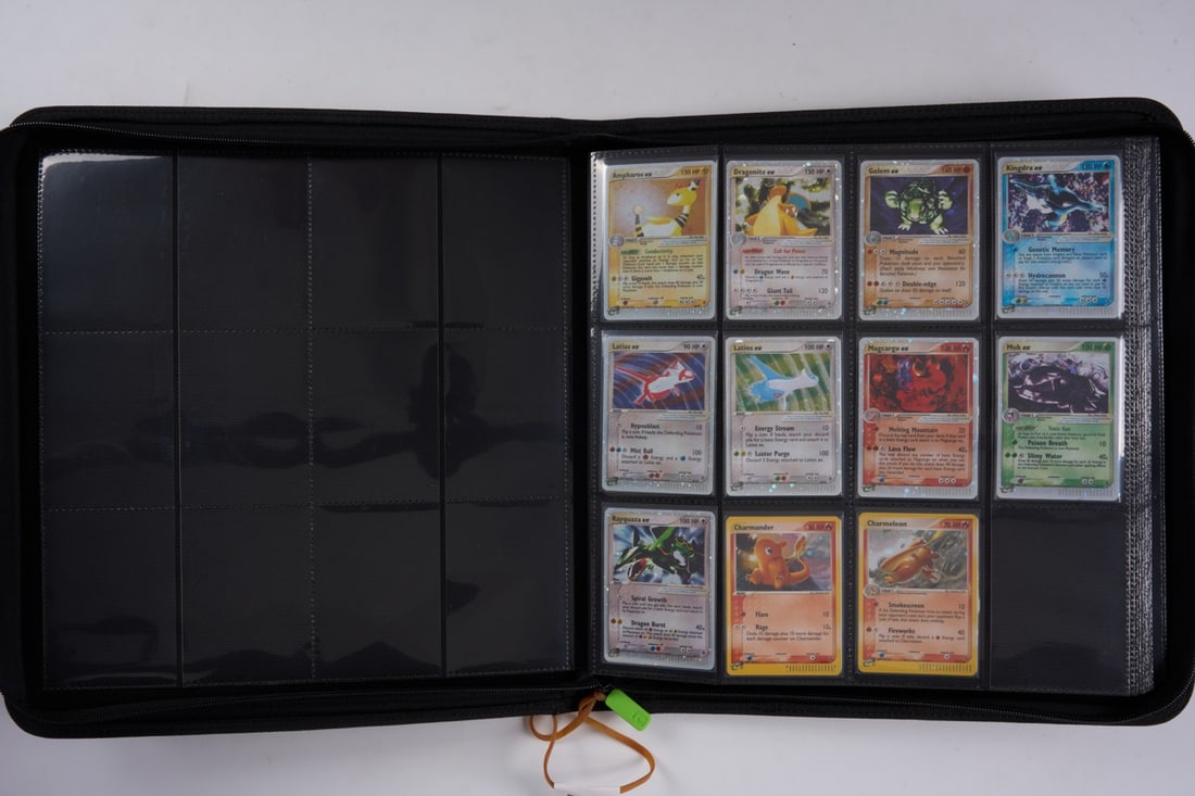 EX Dragon Complete Set 97/97 (+2 Secret Rares): A complete 97/97 EX Dragon set, originally released November 24, 2003. This is beautiful example of the set, with an impressive condition range of around LP - NM, with some minor exceptions. This set