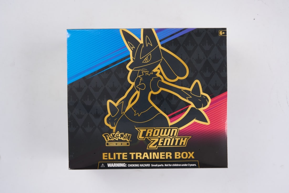 Crown Zenith Elite Trainer Box - Sealed (1 of 3)