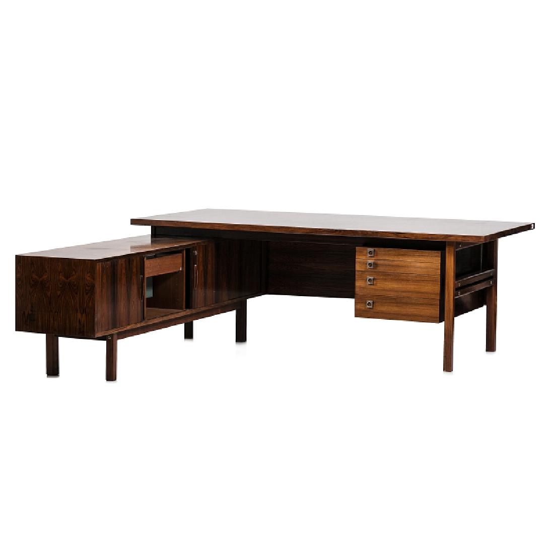 ARNE VODDER (1926-2009) - Executive desk: Denmark, c. 1960, kingwood, desk with drawers, sideboard support with drawers and doors. Dim.: 73x205x95 cm; 63x203x45cm.