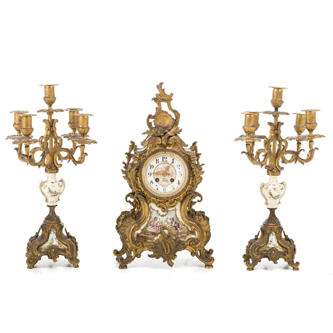 Three pieces of a table clock in bronze and porcelain (1 of 1)