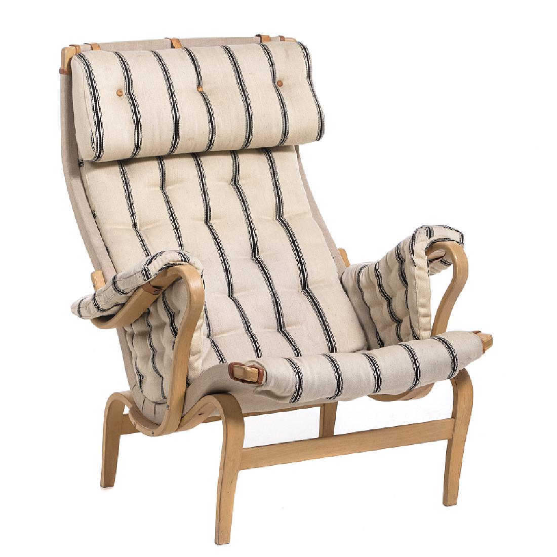 BRUNO MATHSSON (1907-1988) - Pernilla armchair: Sweden, c. 1960, moulded beech, upholstery in striped fabric, leather loops. Signs of wear. Dim.: 100x74x84 cm.