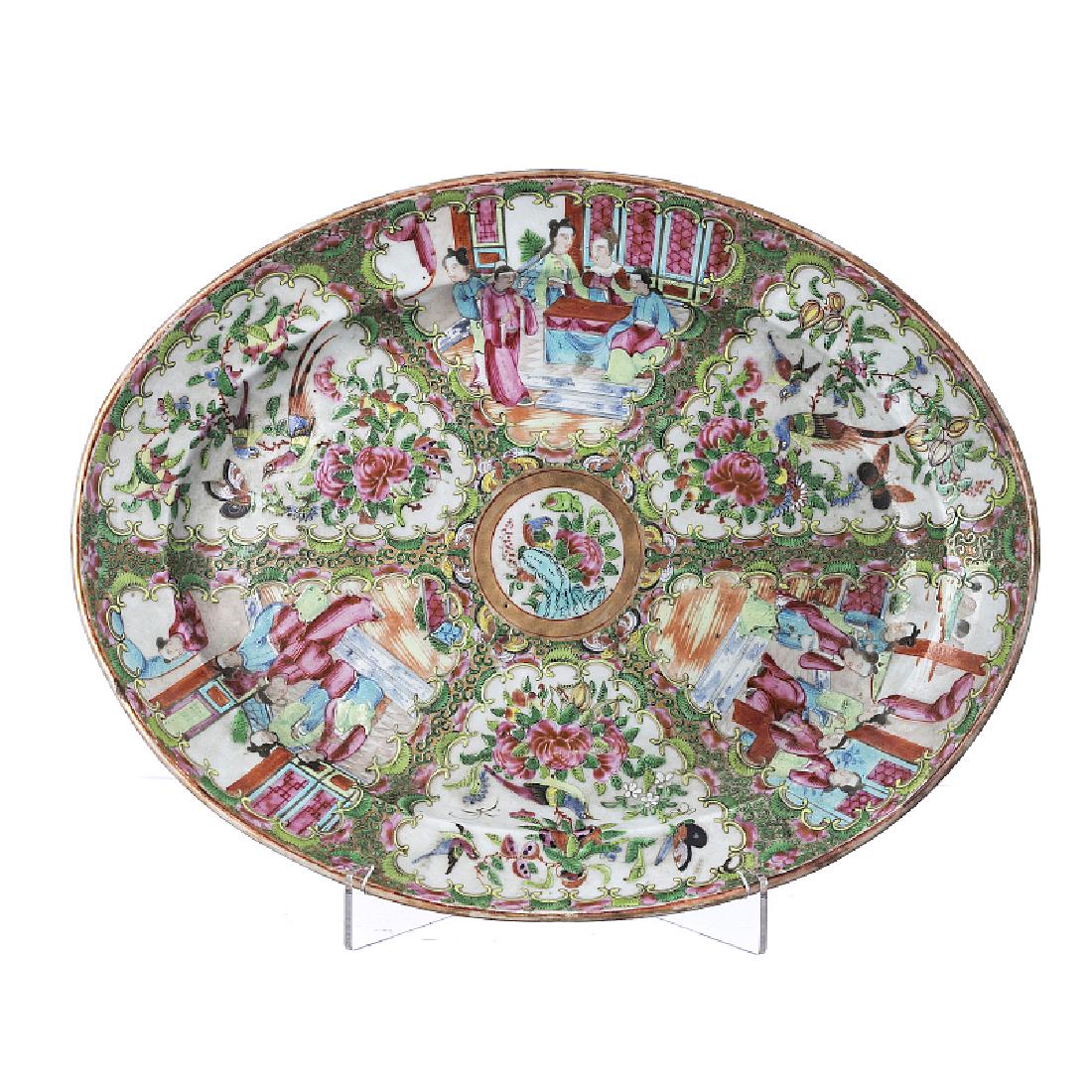 â€œLiteratusâ€ platter in Chinese porcelain (1 of 1)