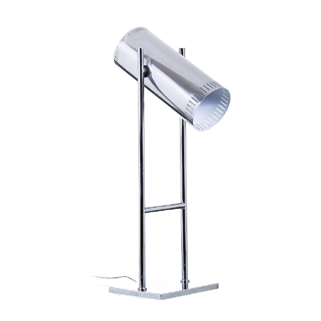 JO HAMMERBORG (1920-1982) - Trombone table lamp: Denmark, c.1960, manufactured by Fog & Meurop, aluminium and chromed steel, adjustable swivel shde. Electrified. Sgns of wear. Dim.:55,5cm.