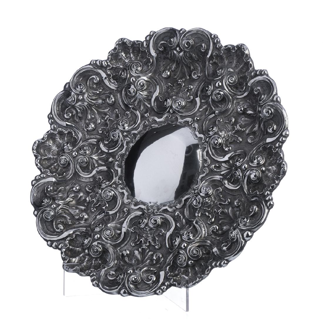 ELOY â€” Hanging salver in silver (1 of 1)