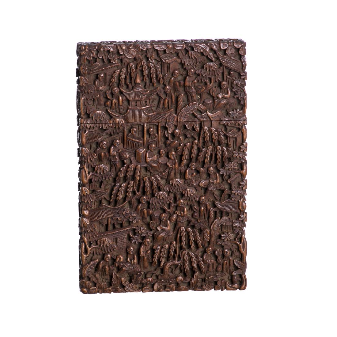 Sandalwood Chinese card box (1 of 1)