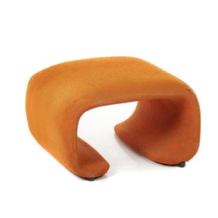 OLIVIER MOURGUE (1939) - Foot stoll Djinn: France, c.1960, made by Airborne International, structure in metal, polyurethane and orange fabric, original. Signs of wear. Dim.: 40x60x58cm.