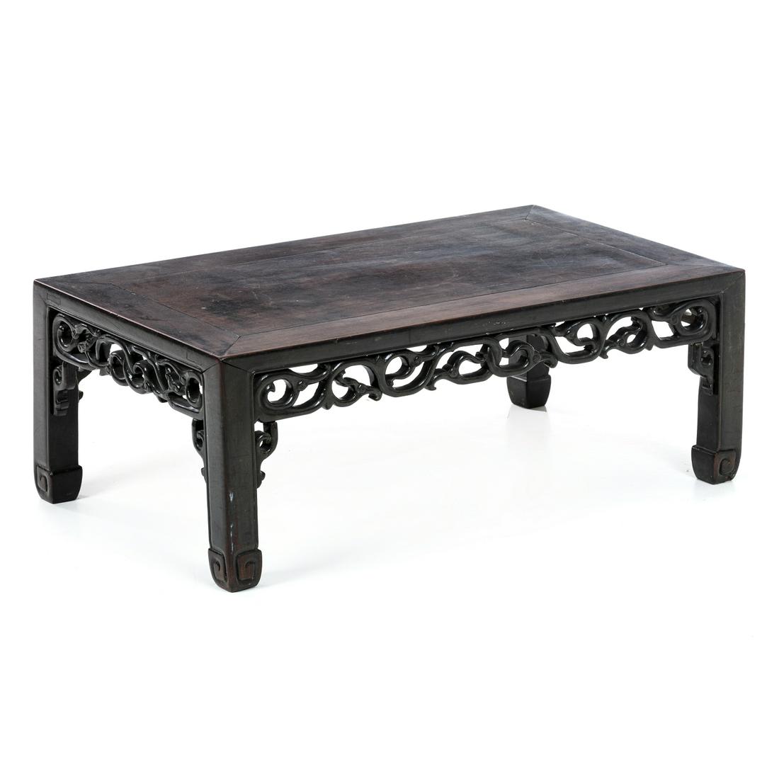 Chinese low table, Minguo (1 of 1)