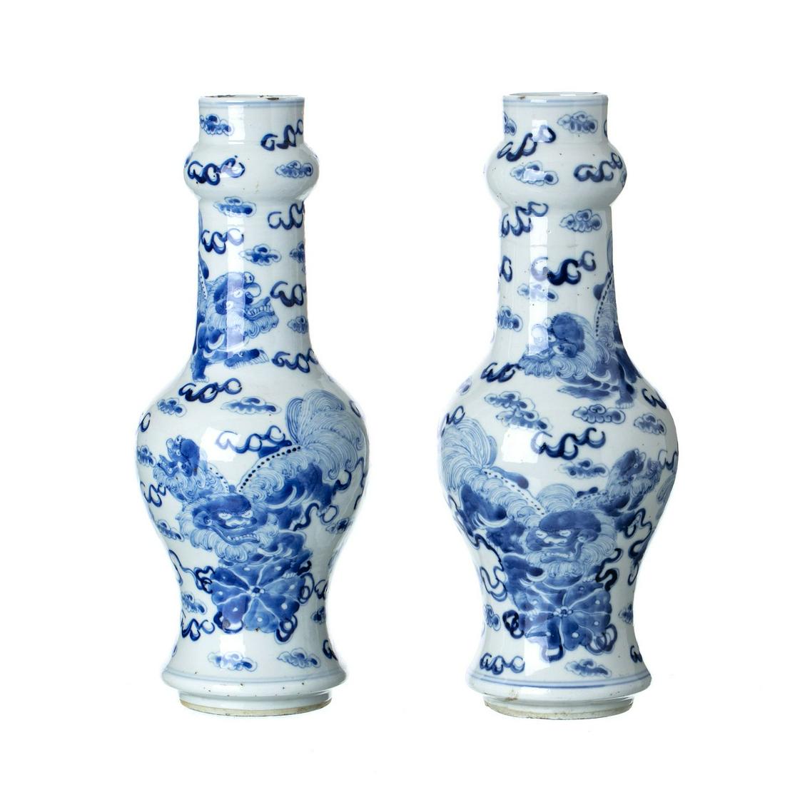 Pair of qilin vases in Chinese porcelain, Guangxu (1 of 1)